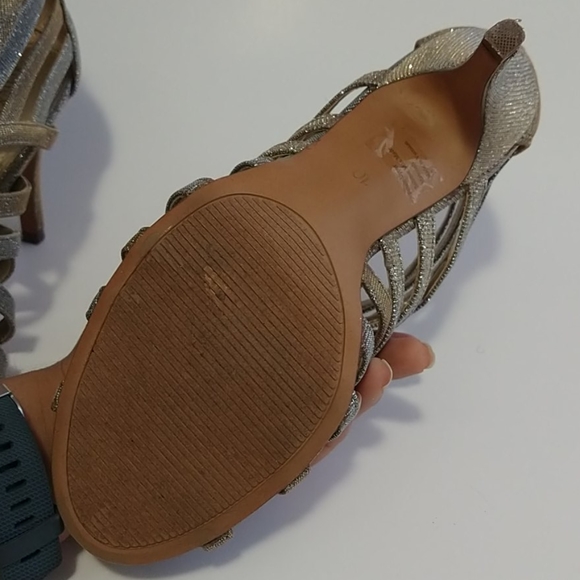 Kelly & Katie Gold/Silver Strappy Sparkle Heels - Picture 11 of 11